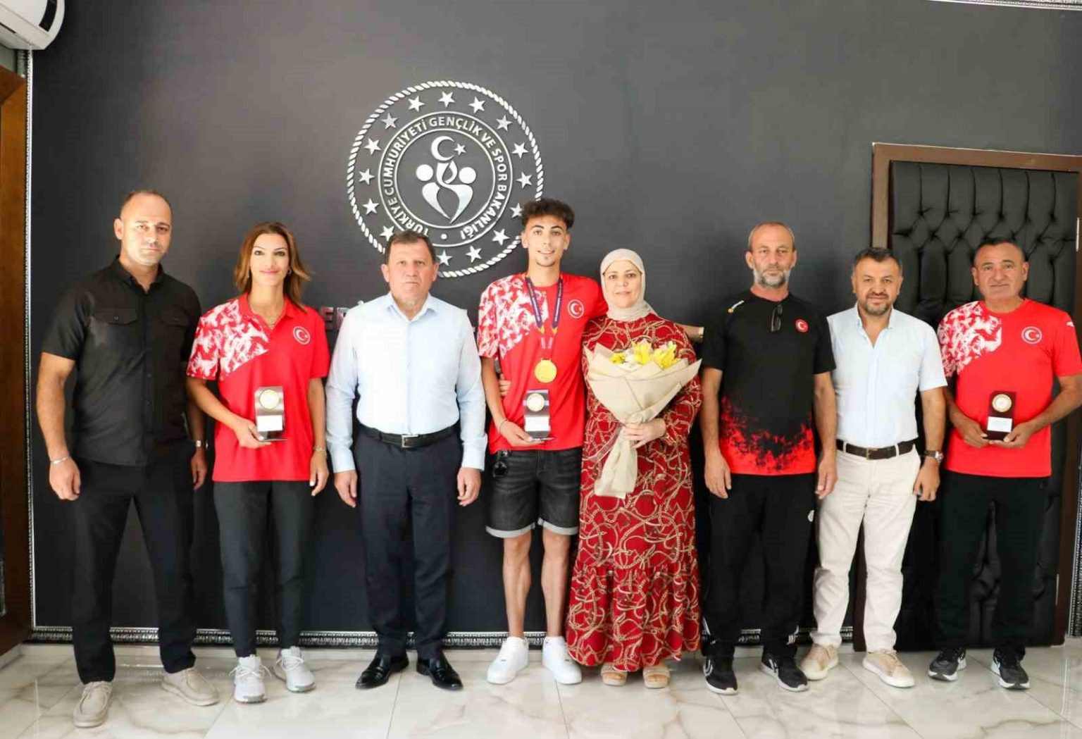 avrupa-sampiyonuna-coskulu-karsilama