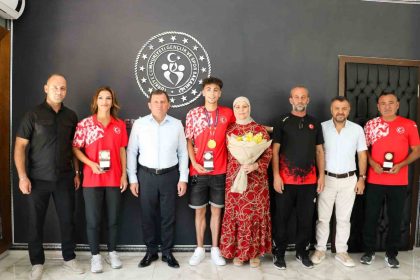 avrupa-sampiyonuna-coskulu-karsilama