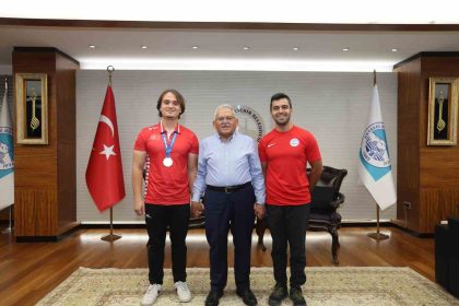 baskan-buyukkilic-dunya-sampiyonu-arslani-agirladi