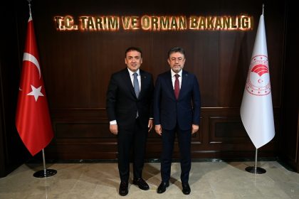bilecik-valisi-sozerden-bakan-yumakliya-ziyaret