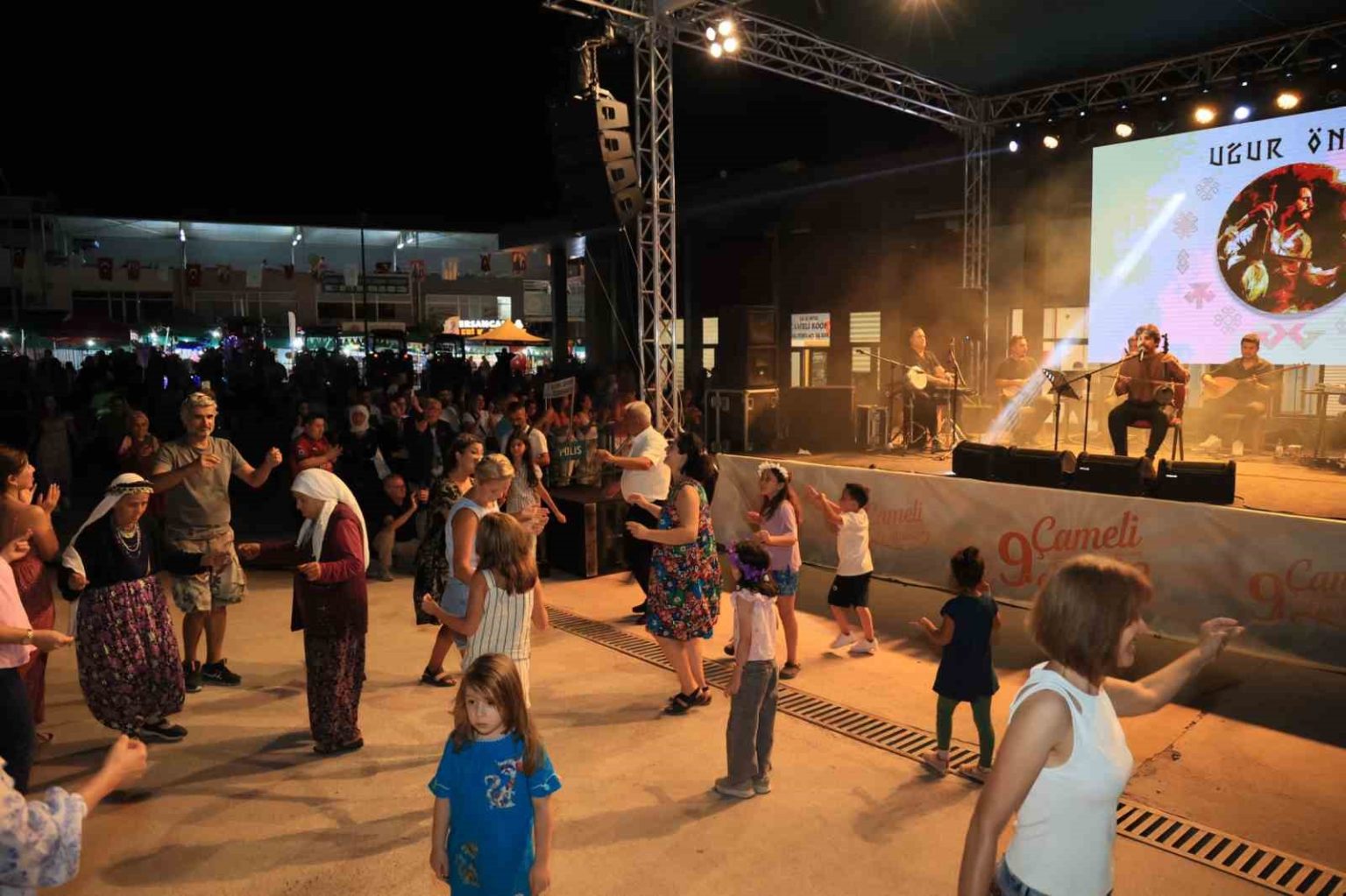 camelinde-festival-coskusu-ugur-onur-ile-yasandi