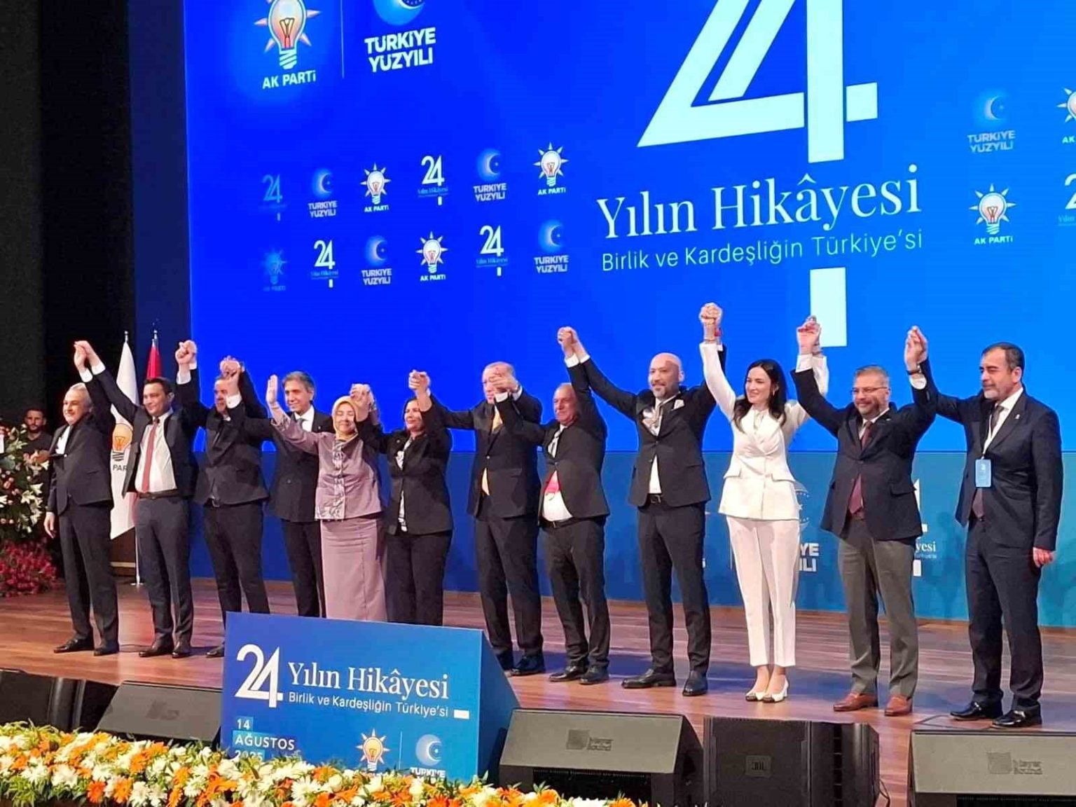 cercioglu-ak-partiye-katildi