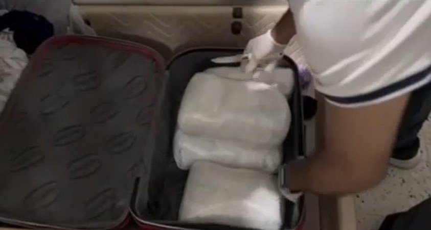 gaziantepte-bavullara-zulalanmis-7-kilo-uyusturucu-ele-gecirildi