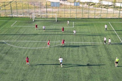 gecmis-ile-bugunu-bulusturan-futbol-maci