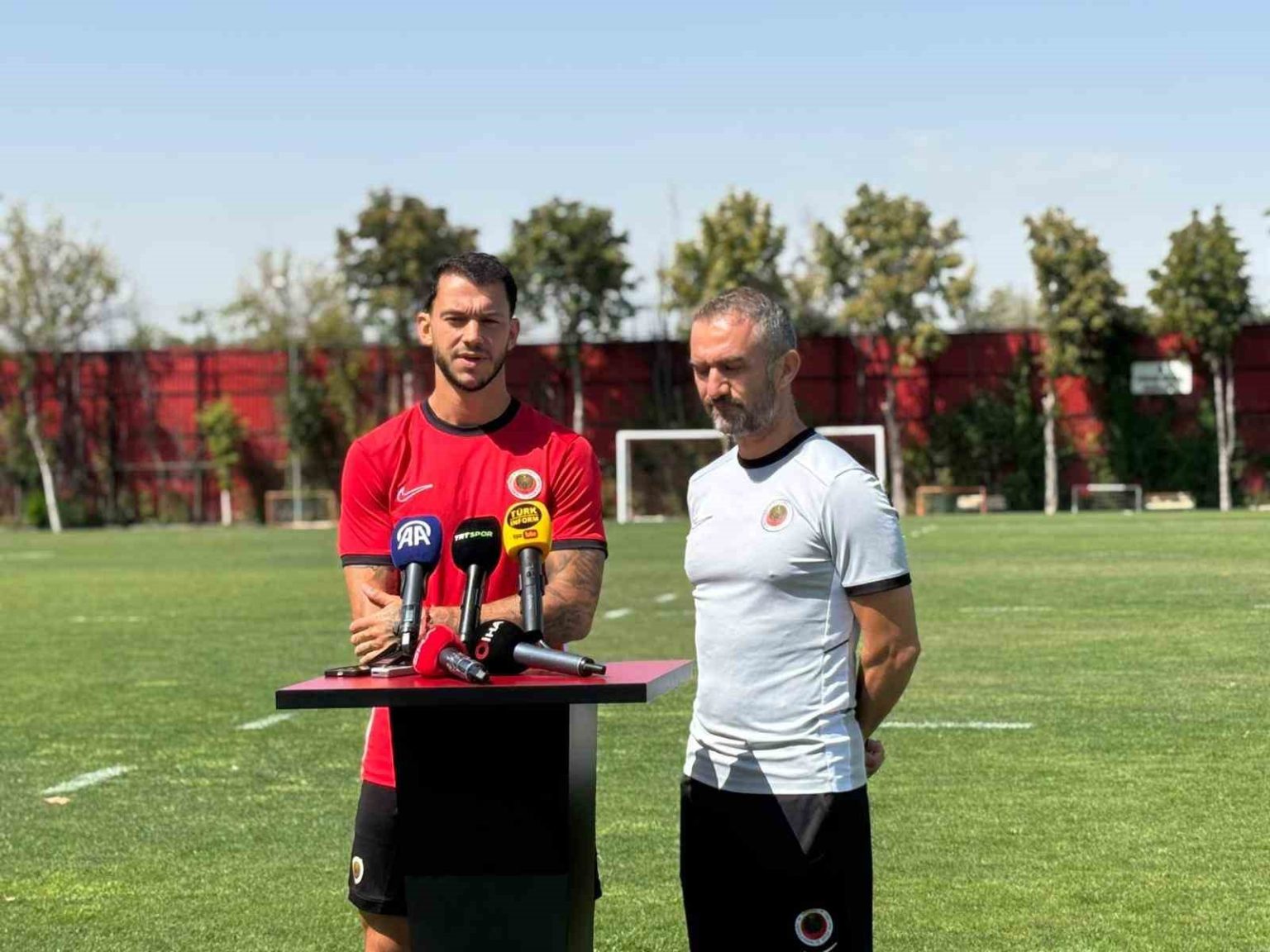 genclerbirligi-antalyaspor-karsilasmasina-hazirlaniyor