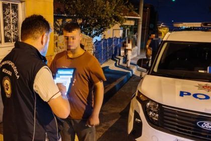 polis-ekiplerinin-duzensiz-gocle-mucadelesi-suruyor