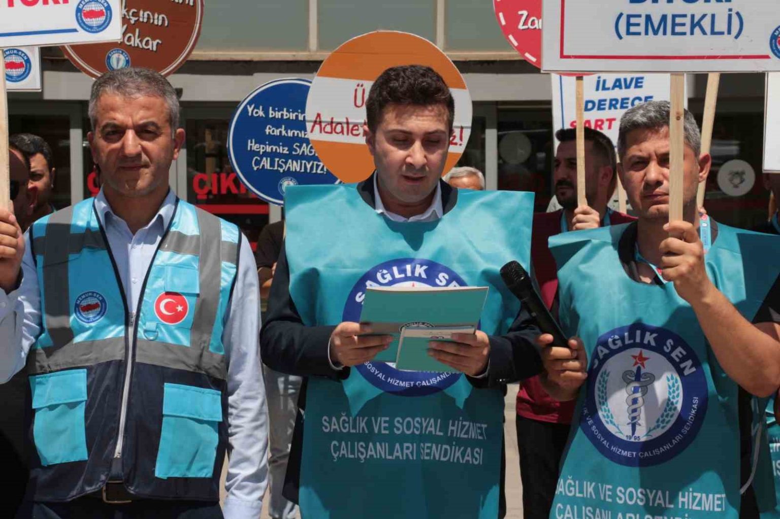 saglik-sen-sirnak-subesi-zam-teklifi-bekliyor