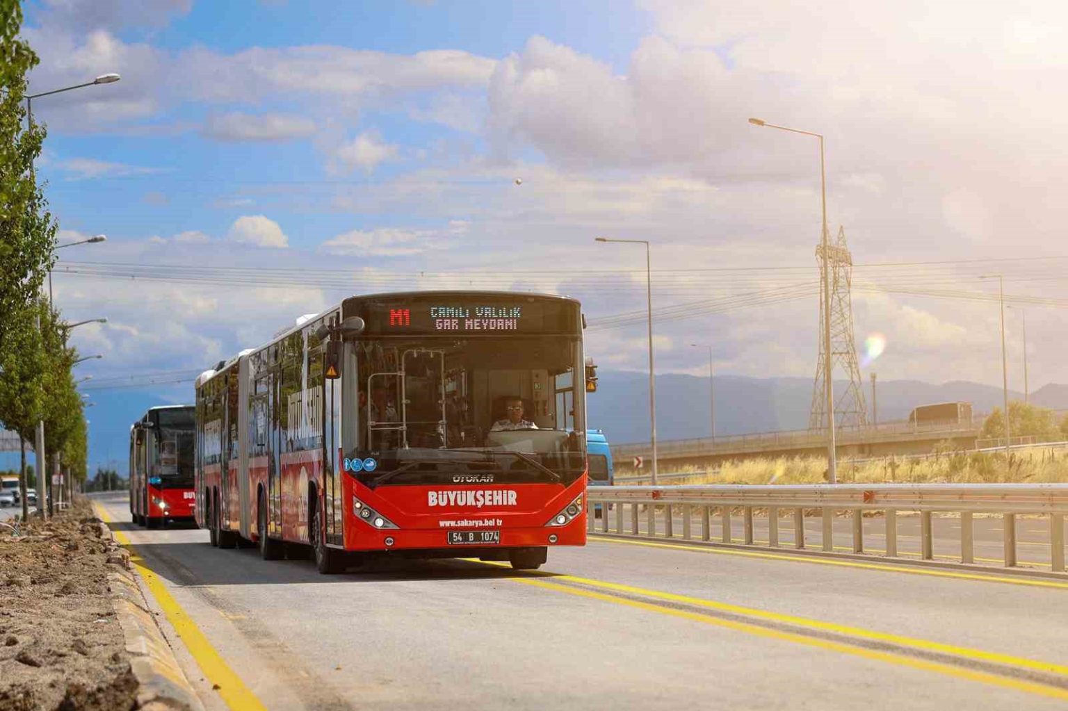 sakaryada-lise-ve-universiteliler-metrobus-adaray-ve-otobuslerde-5-tlye-seyahat-edecek