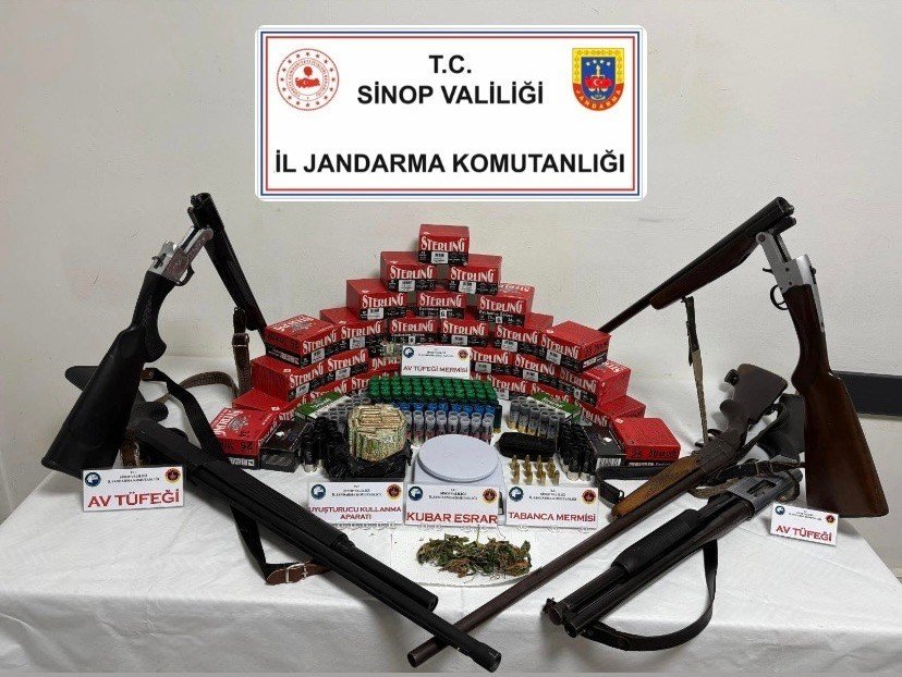 sinopta-uyusturucu-ve-silah-operasyonu