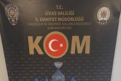 sivasta-el-yapimi-alkol-operasyonu-125-litre-etil-alkol-ele-gecirildi
