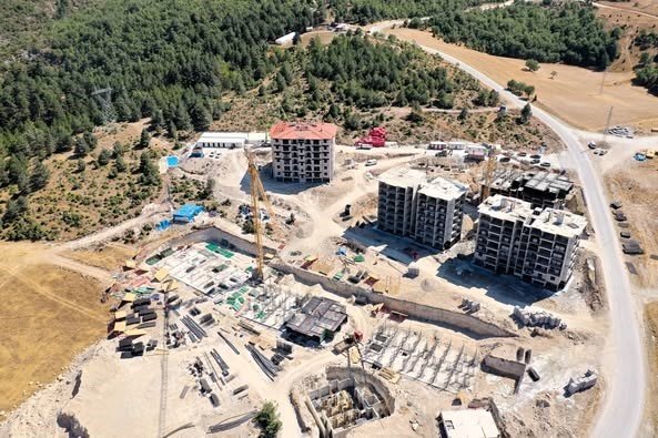sogut-2-etap-toki-konutlarinda-calismalar-tum-hiziyla-suruyor