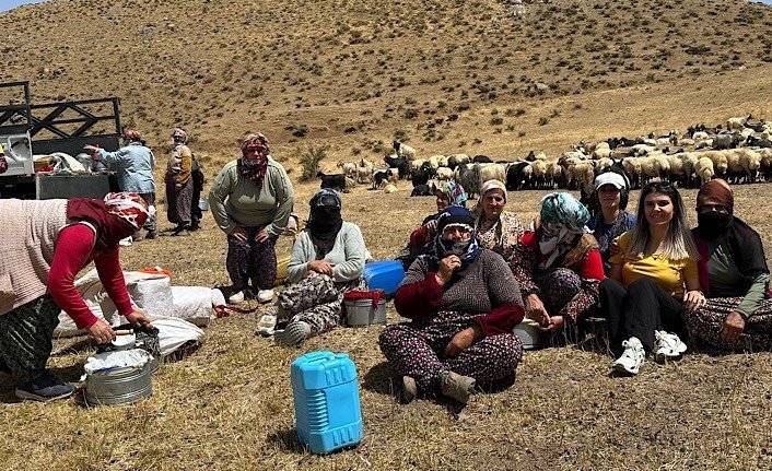 yuksekovada-sut-hijyeni-egitimi-suruyor