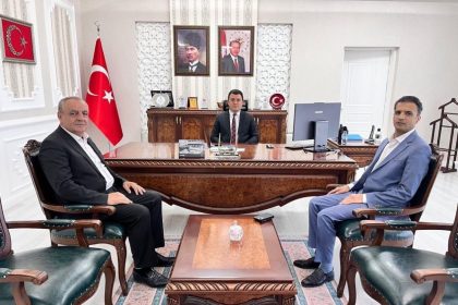 agri-teias-ve-agri-havaalani-mudurlerinden-kaymakam-dertliogluna-ziyaret