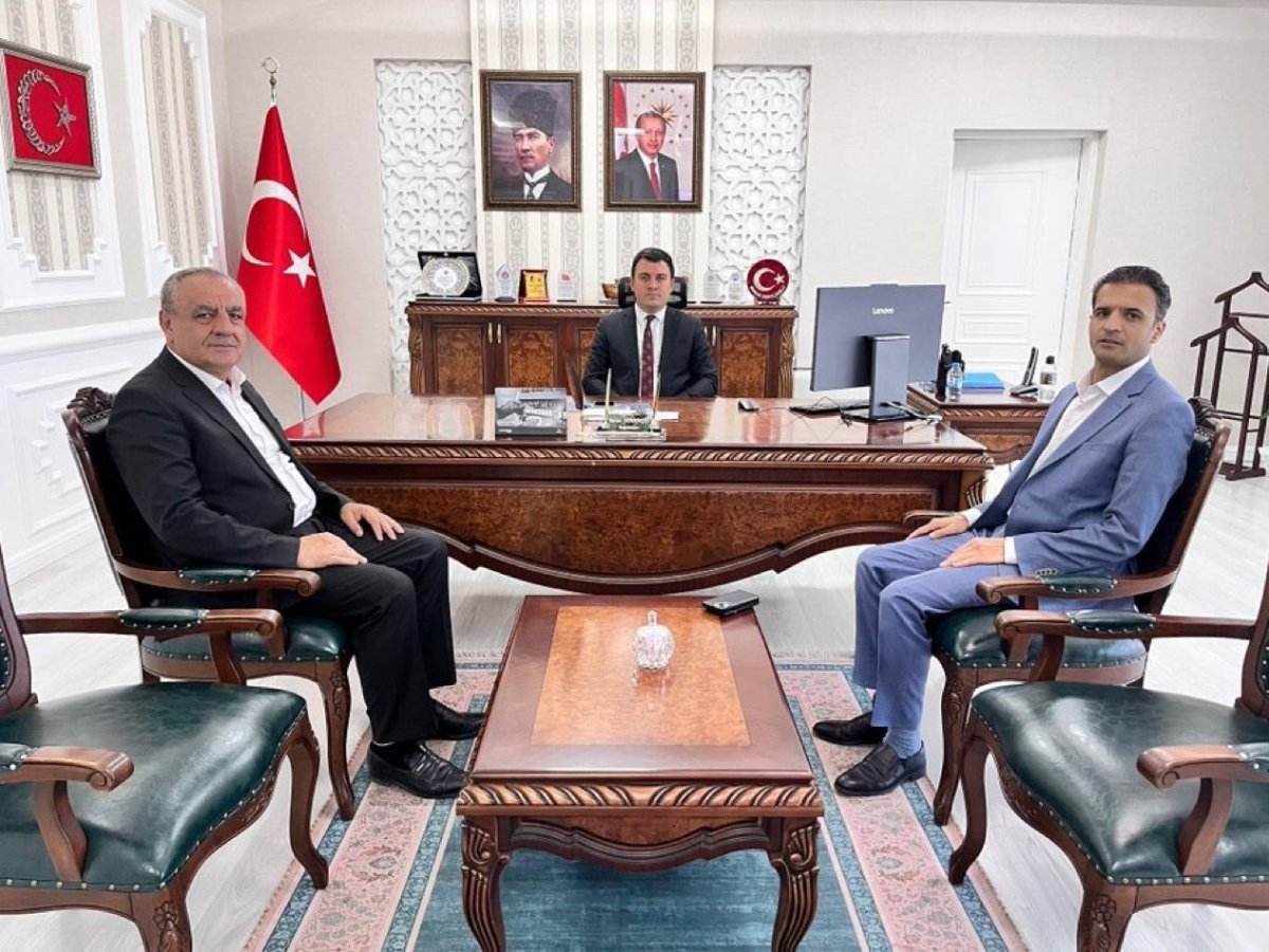 agri-teias-ve-agri-havaalani-mudurlerinden-kaymakam-dertliogluna-ziyaret