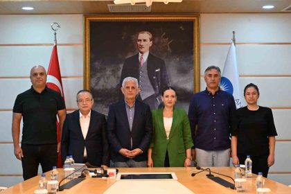 antalya-buyuksehir-belediyesinden-denizlerin-korunmasi-icin-protokol