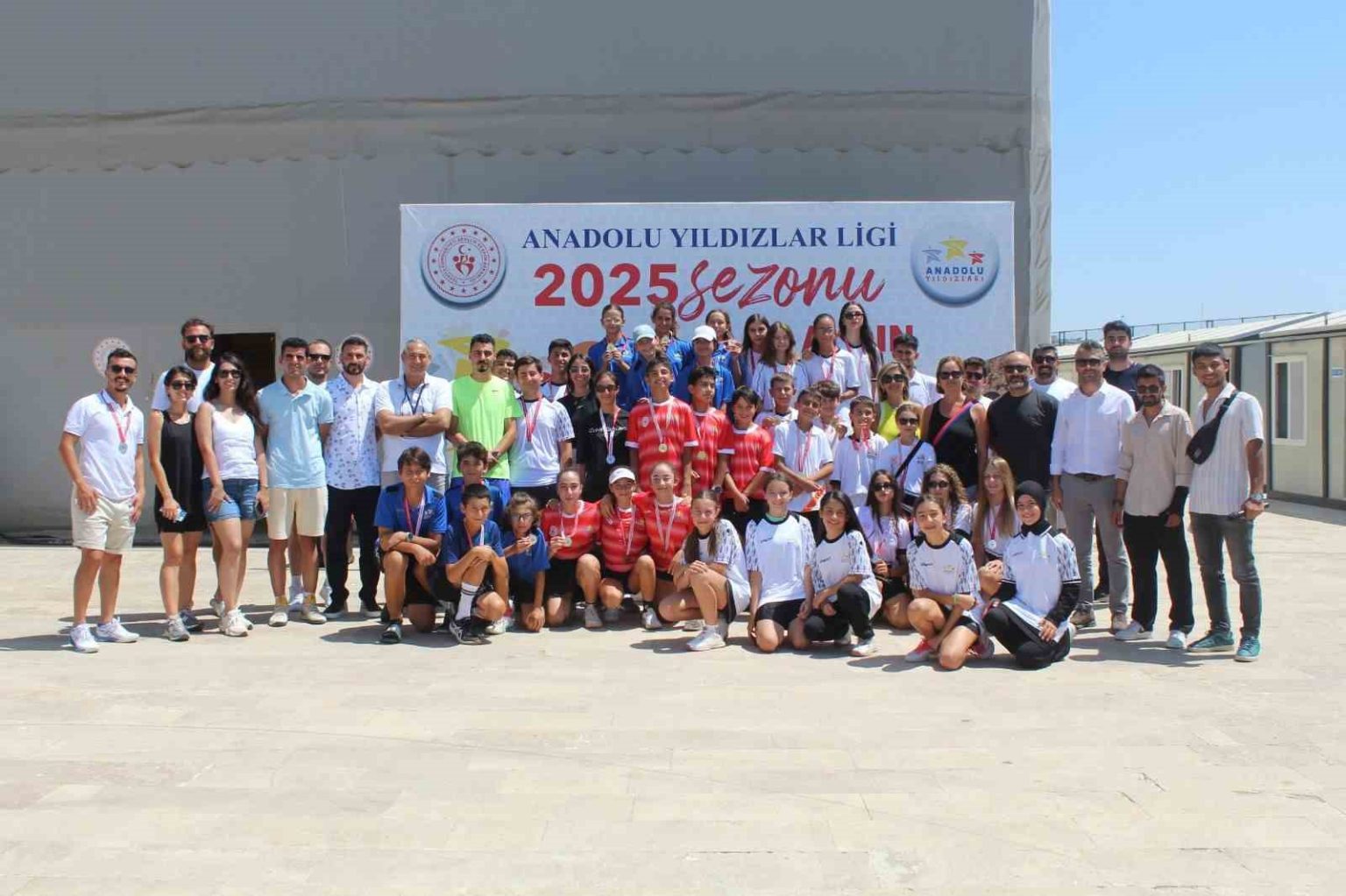 aydinda-analig-tenis-2-etap-musabakalari-tamamlandi