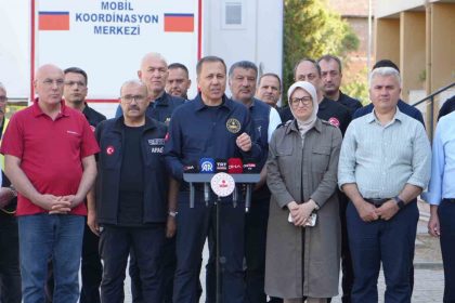 bakan-yerlikaya-831-bagimsiz-bolumun-yikik-yada-hasarli-olarak-tespit-edildi