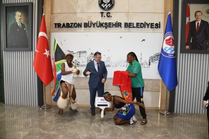 baskan-genc-uluslararasi-horon-festivalinde-dunyaya-mesaj-verdi