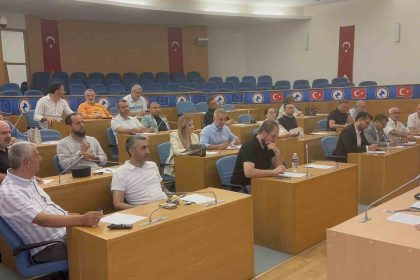 duzce-belediye-meclisi-olaganustu-toplandi