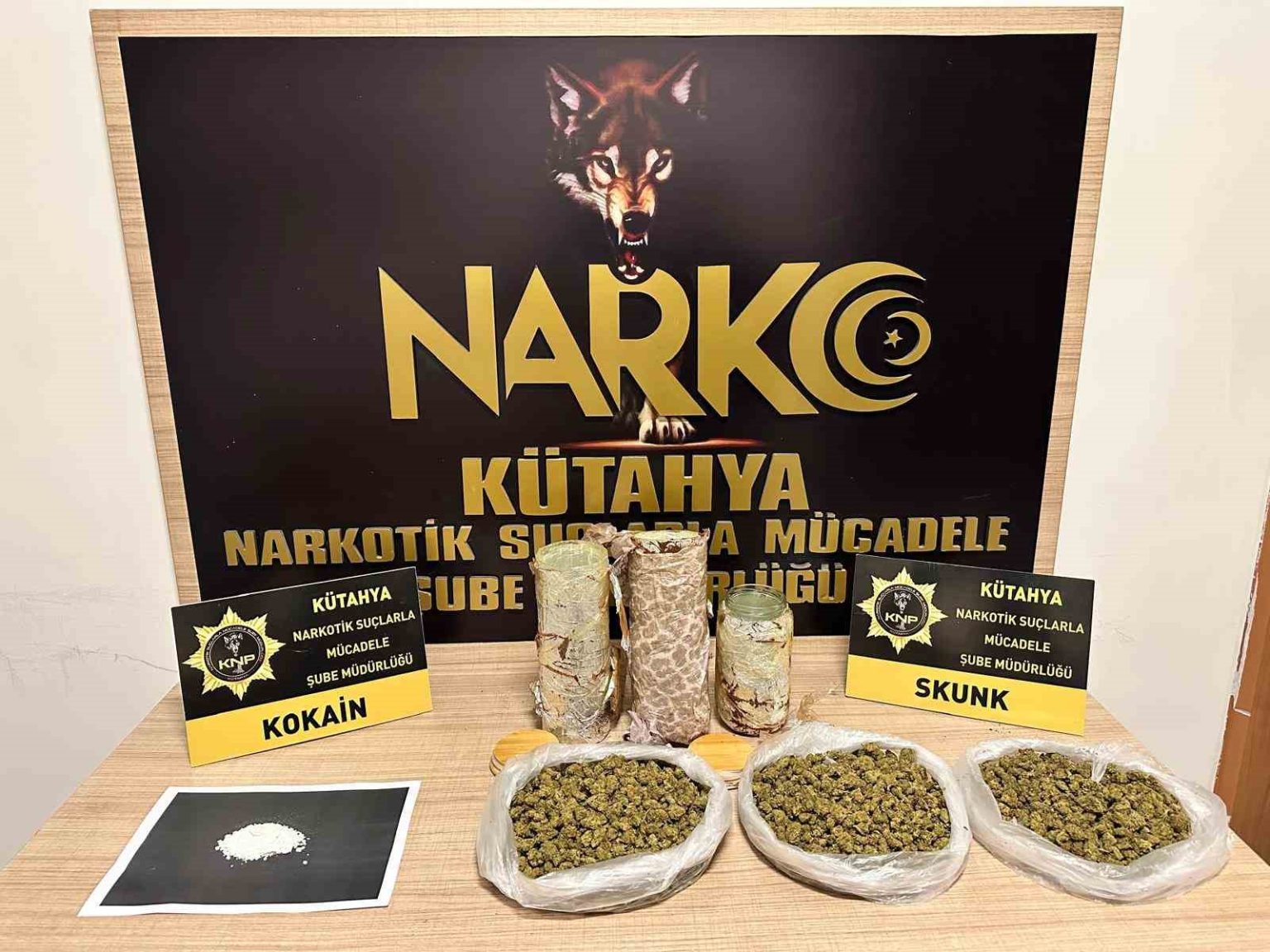 kutahyada-uyusturucuyla-yakalanan-supheli-tutuklandi