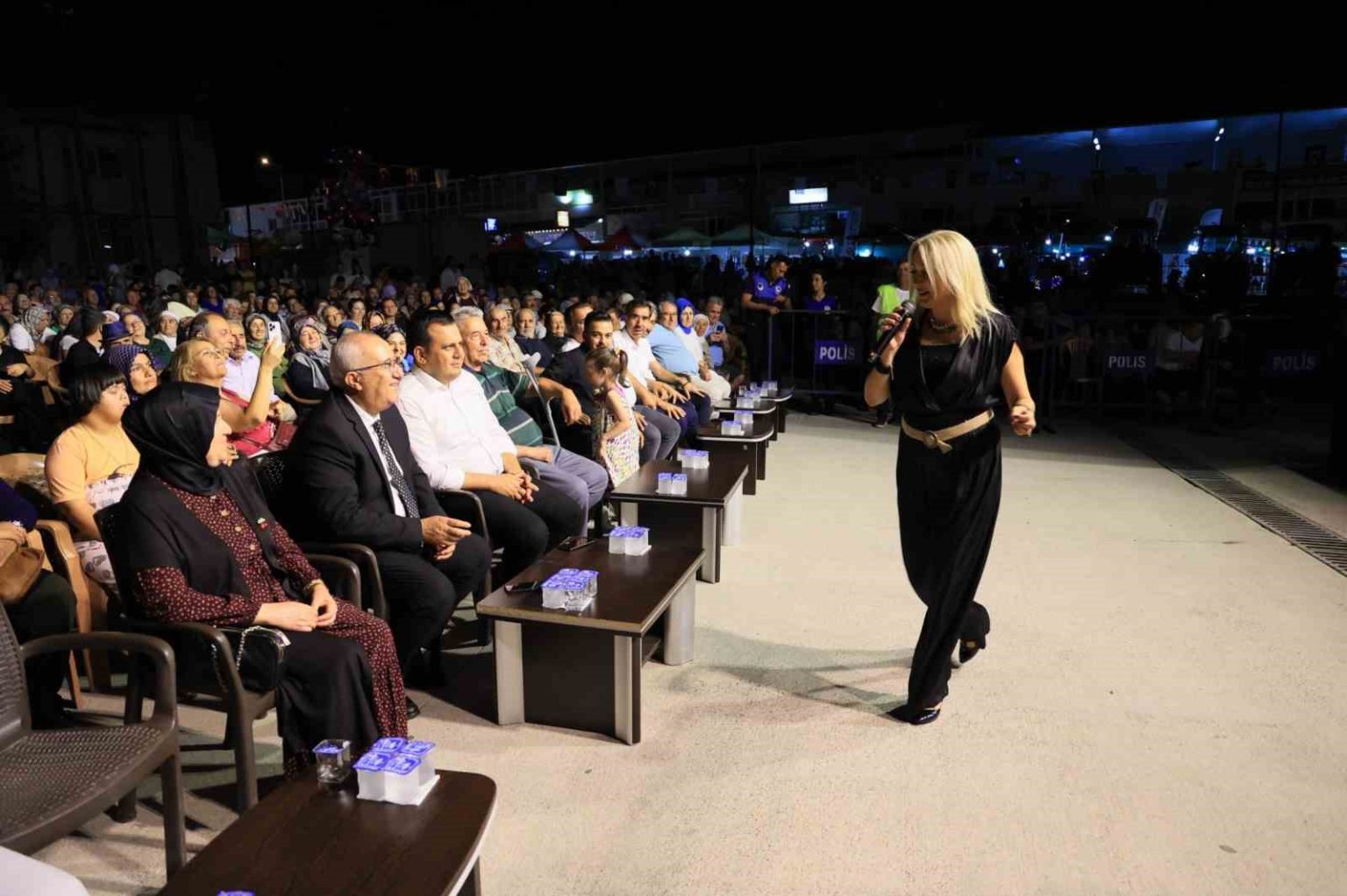 nurcan-altinok-cameli-festivalinde-unutulmaz-bir-gece-yasatti