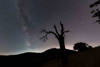 saglik-calisani-4-bin-yillik-harputta-meteor-yagmurunu-fotografladi