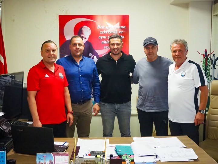 salihli-belediyespor-erguvan-ile-yola-devam-dedi