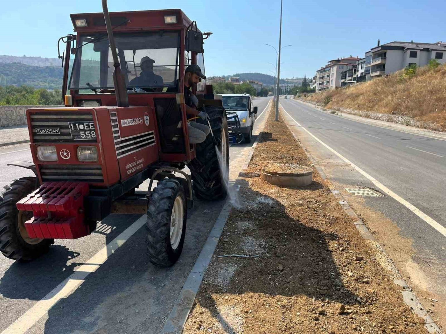 sogutte-refujler-ve-yesil-alanlar-yenileniyor