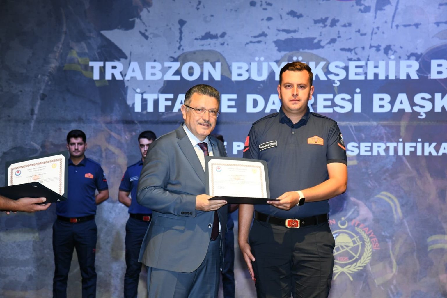 trabzonda-yeni-itfaiyeciler-torenle-goreve-basladi