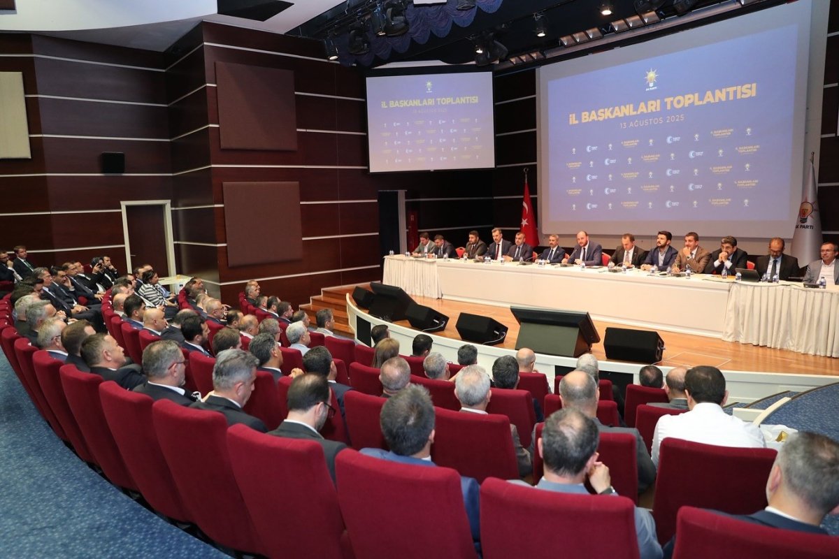 yildirim-daraltilmis-il-baskanlari-toplantisina-katildi
