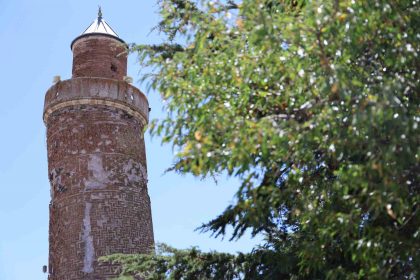 4-bin-yillik-harputa-gelenler-pisadan-daha-egri-minareyi-gorunce-sasiriyor