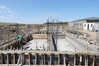 baskan-demirden-yapimi-suren-galericiler-sitesi-icin-mujde