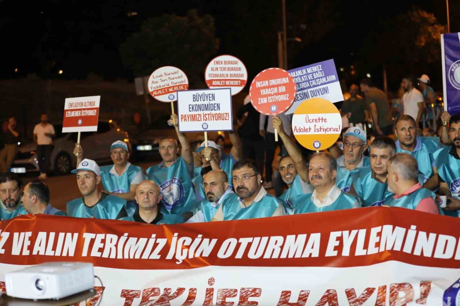 saglik-senden-81-ilde-112-dakikalik-oturma-eylemi