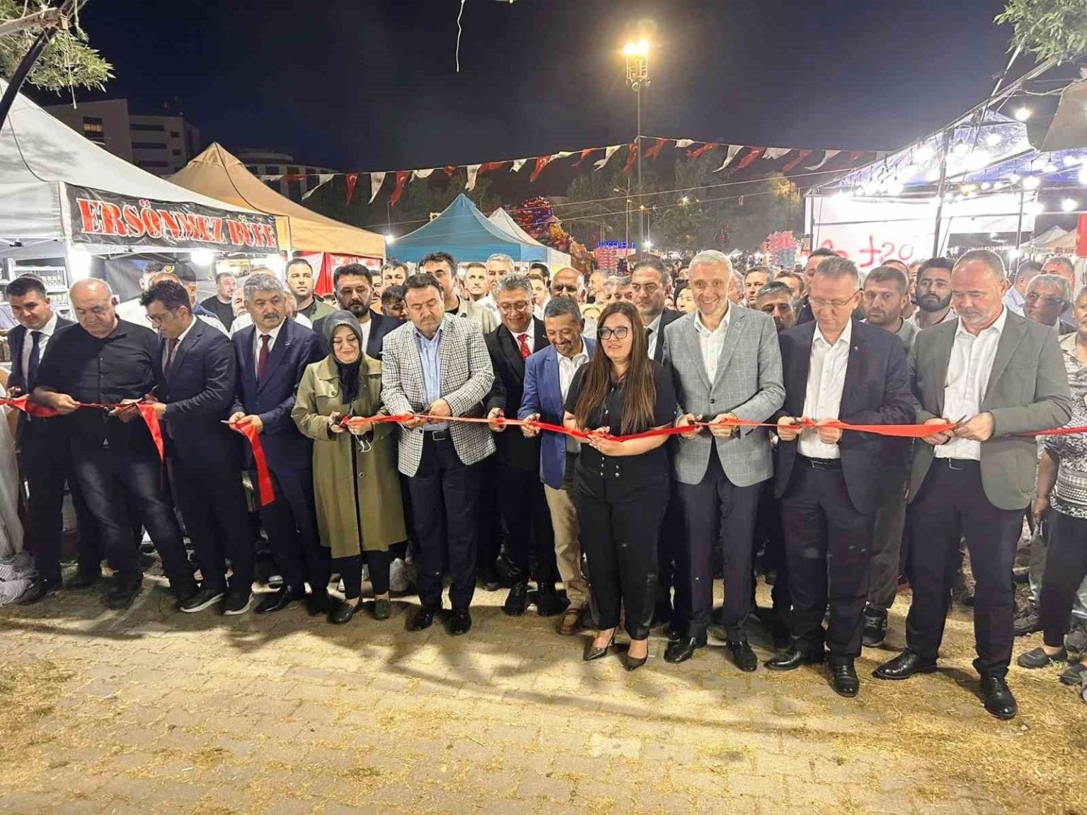 simav-turizm-ve-ticaret-panayiri-acildi