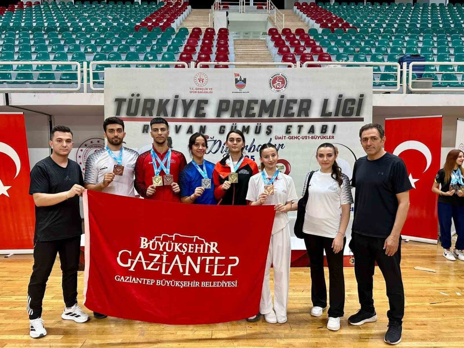 spor-proje-ve-sosyal-hizmetlerde-dolu-dolu-bir-hafta
