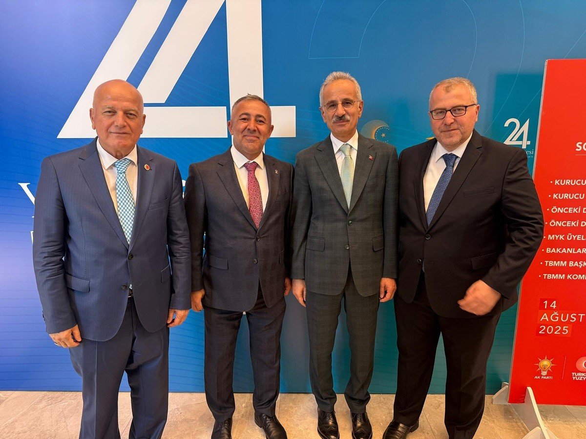 yildirim-ak-partinin-24uncu-yilinda-bakanlarla-ankarada-bulustu