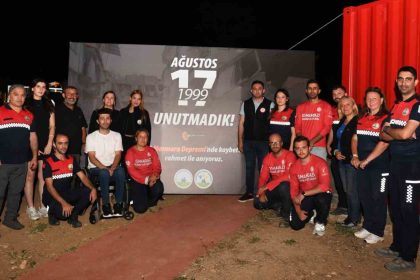 17-agustos-depremi-unutulmadi