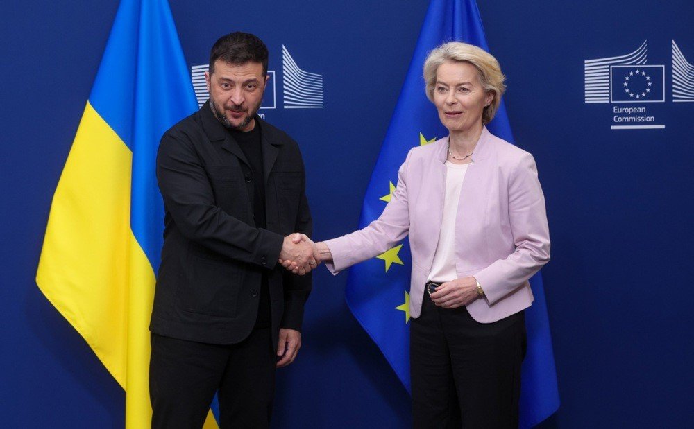 ab-komisyonu-baskani-ursula-von-der-leyen-ukrayna-silahli-kuvvetleri-uzerinde-herhangi-bir-sinirlama-olamaz