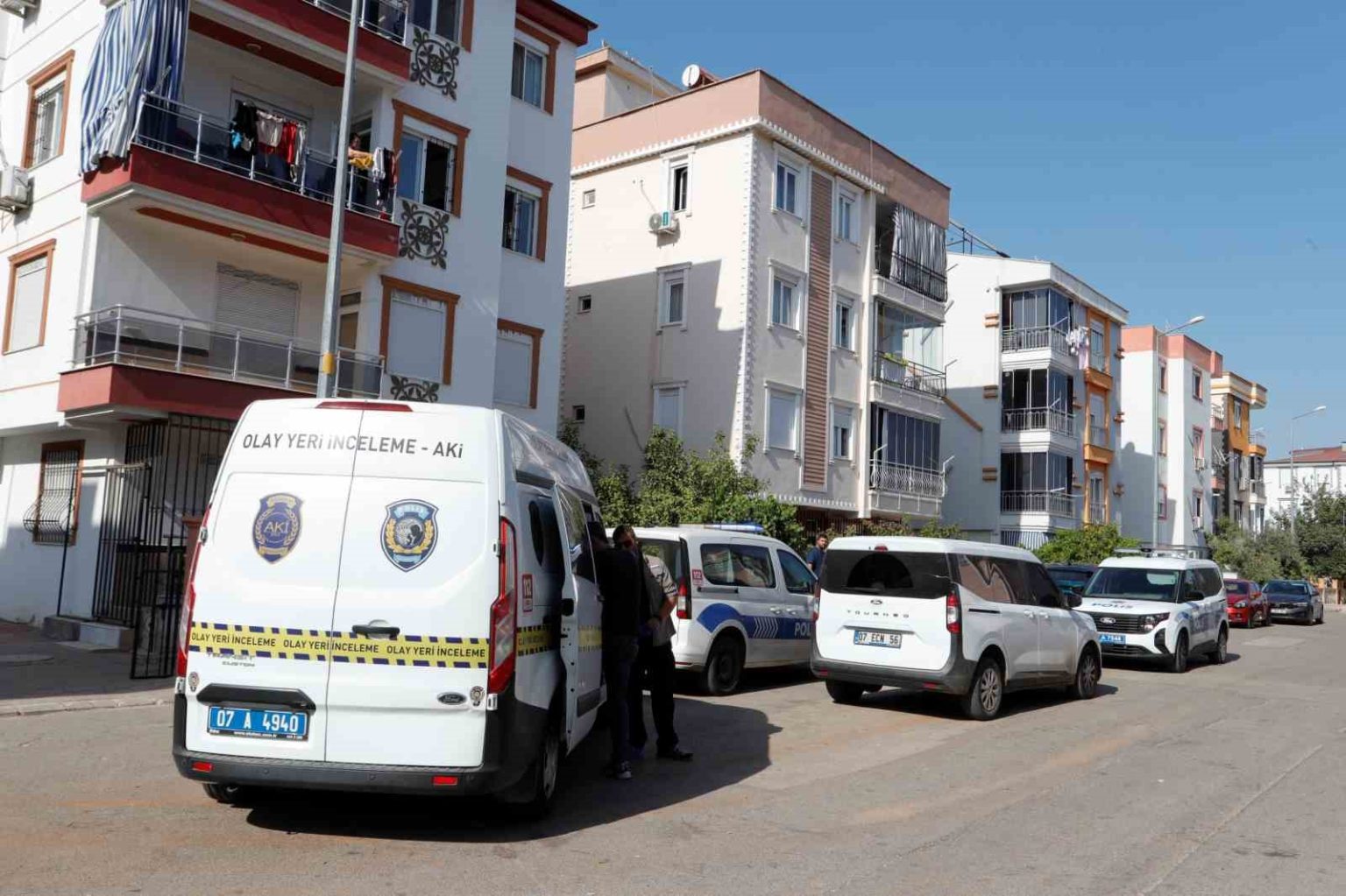 antalyada-eski-es-dehset-sacti-1i-agir-2-yarali