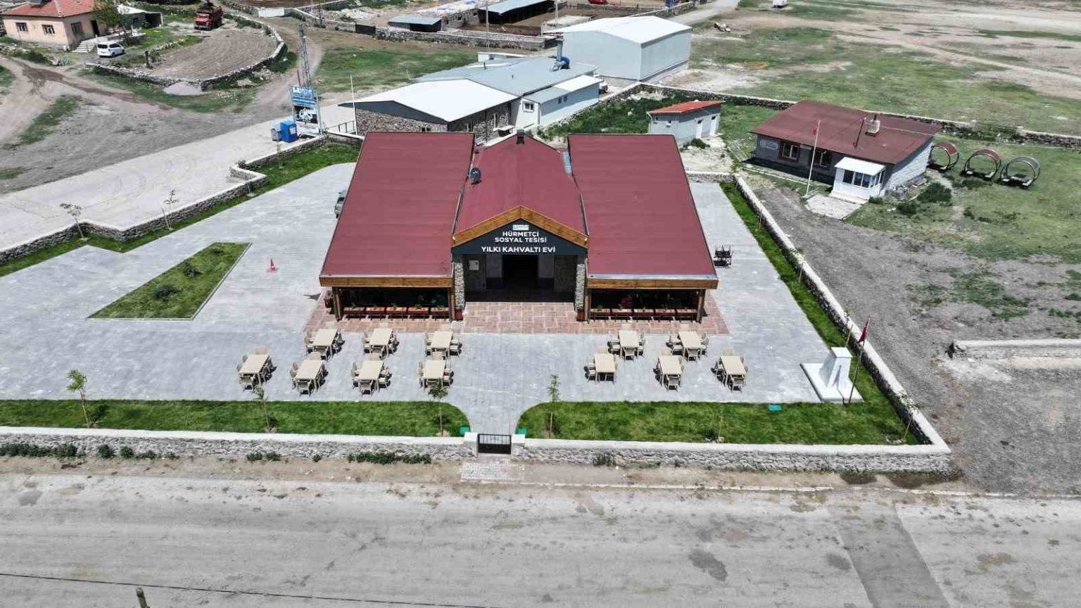 baskan-ozdogandan-hurmetciye-deger-katacak-proje