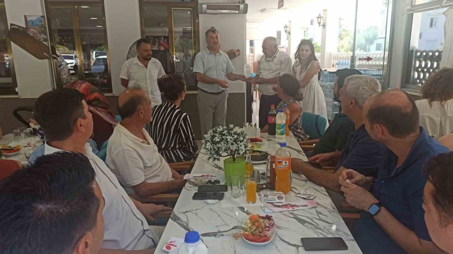 didimde-gorev-yeri-degisen-sube-mudurlerine-veda-yemegi