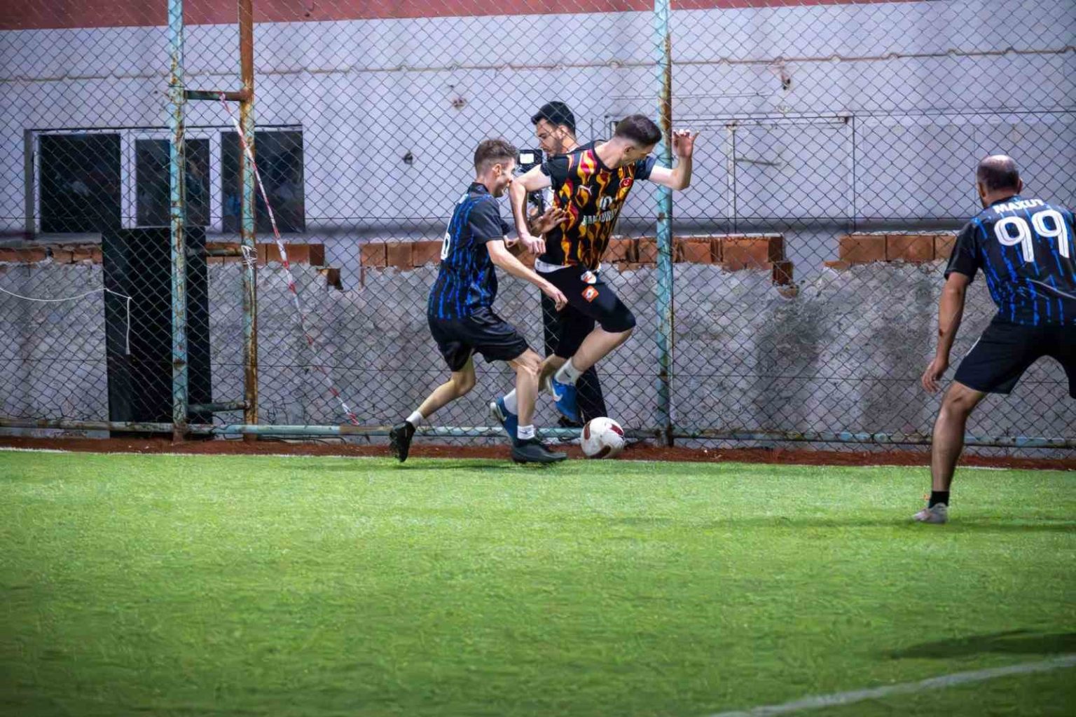 inonu-9-geleneksel-hali-saha-turnuvasinin-sampiyonu-manda-birligi-oldu