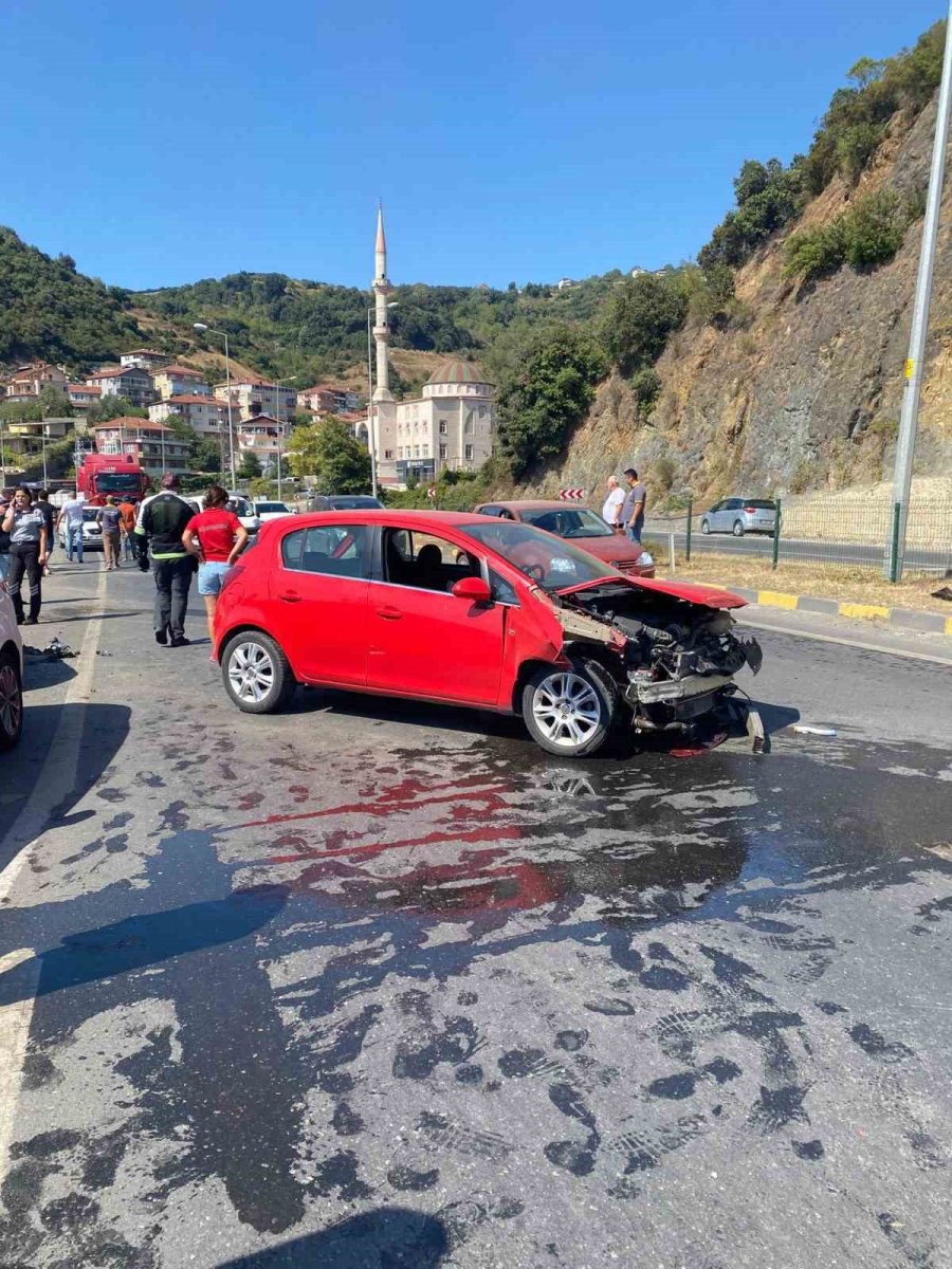 zonguldakta-zincirleme-trafik-kazasinda-5-arac-birbirine-girdi