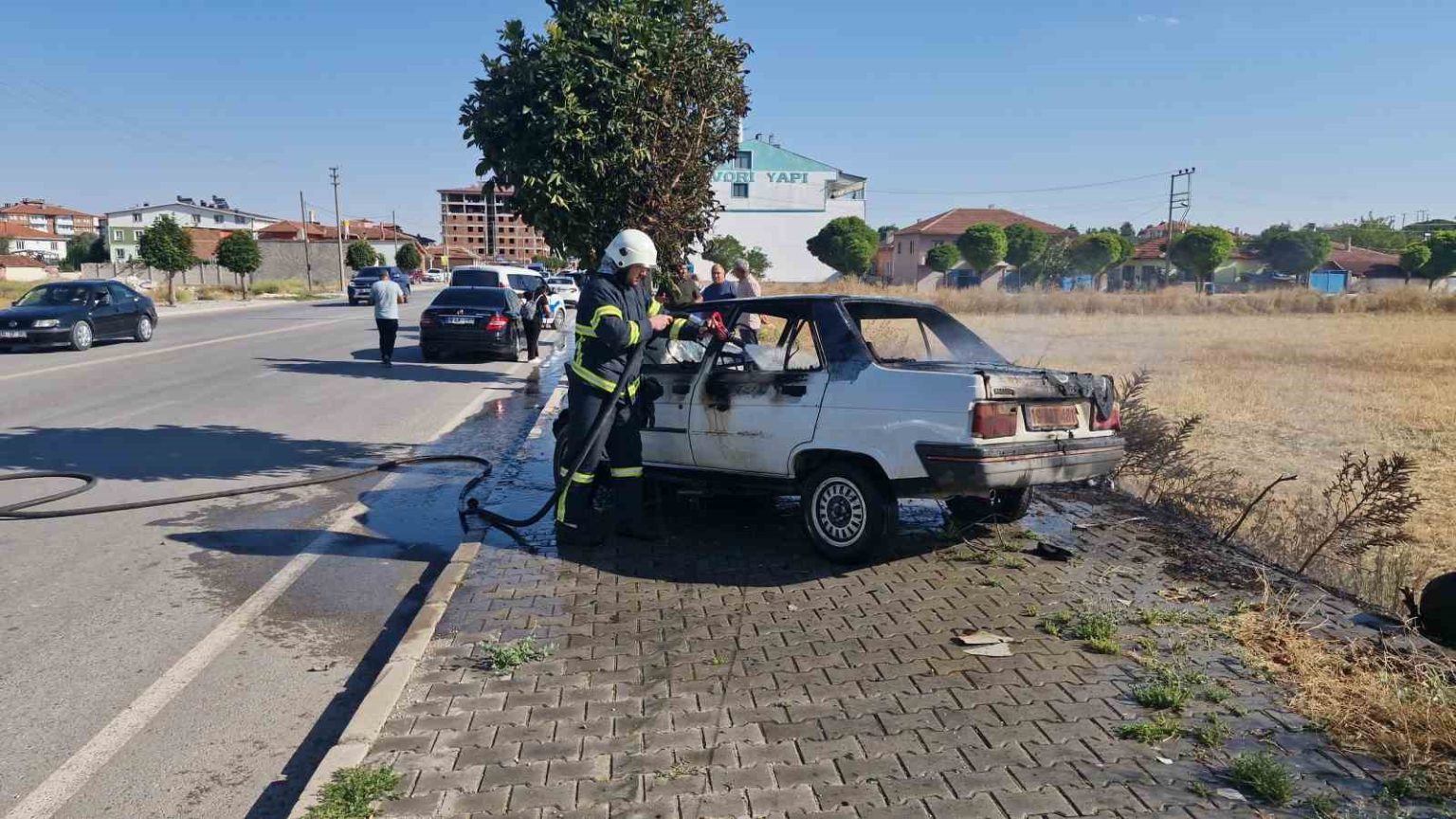 agaca-carpan-otomobil-yandi-1-yarali