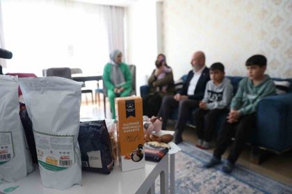 baskan-colakbayrakdar-aile-toplumun-kalbi-ve-gelecegin-en-guclu-teminatidir