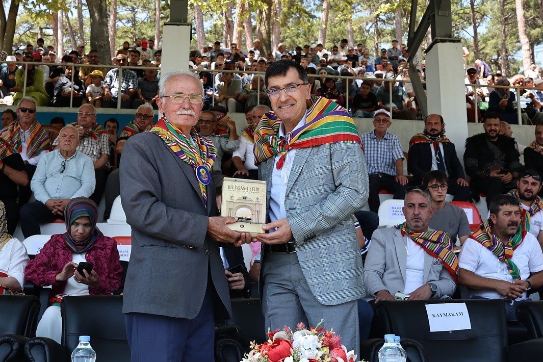 baskan-kahveci-ata-sporumuz-yagli-guresleri-yasatacagiz