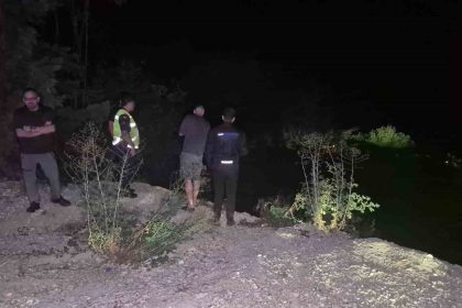 bolu-daginda-frenleri-bosalan-minibus-ucuruma-yuvarlandi-1-yarali
