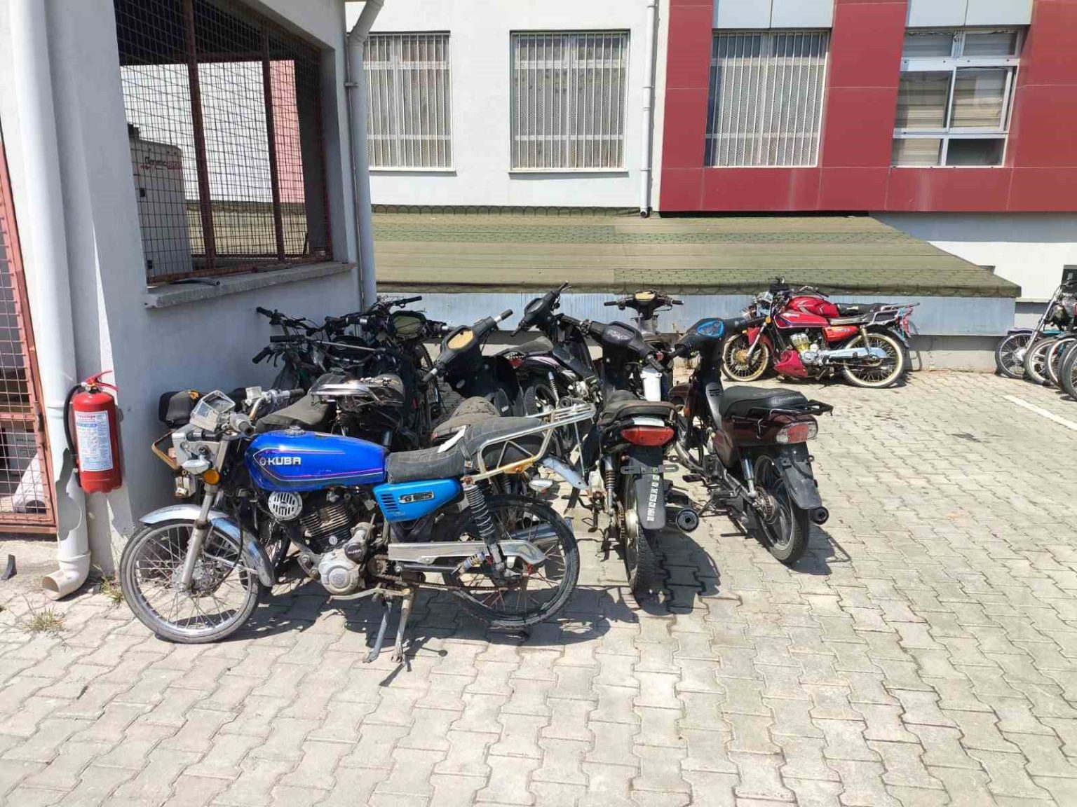 bolvadinde-motosiklet-denetimleri-suruyor