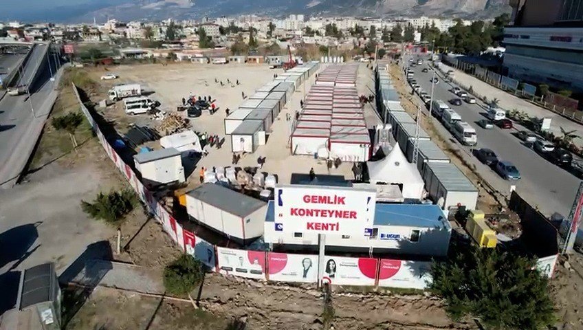 gemlik-halkinin-yardimlari-curumeye-terkedildi
