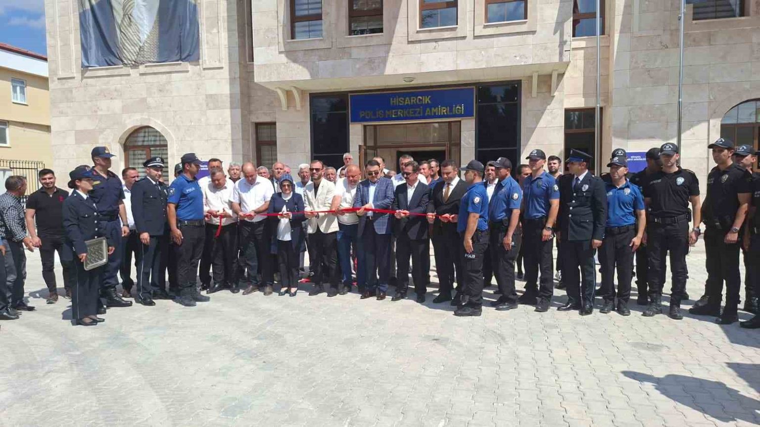 hisarcik-ilce-emniyet-amirligi-yeni-hizmet-binasi-torenle-acildi
